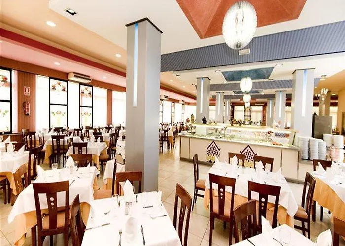 Monarque Torreblanca 4* Фуэнхирола